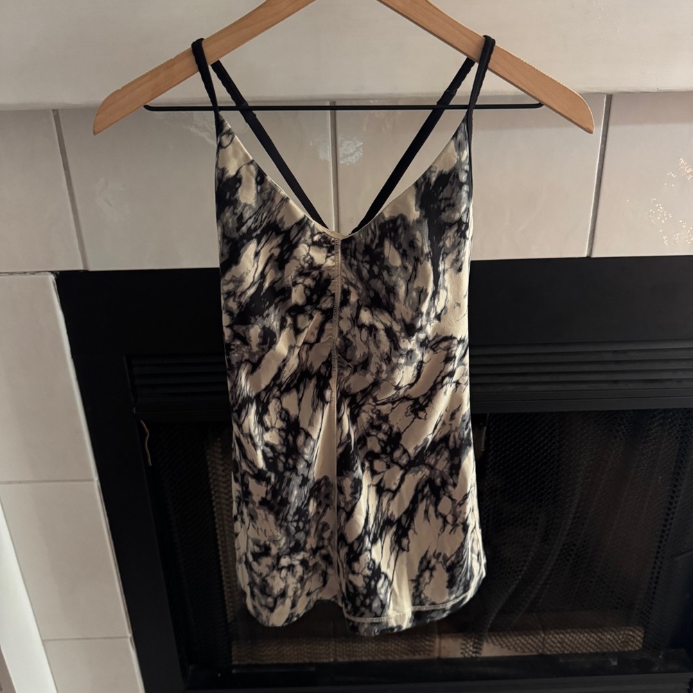 Lululemon Open Your Heart Tank
Great Granite Black Mojave Tan / Black Size 6